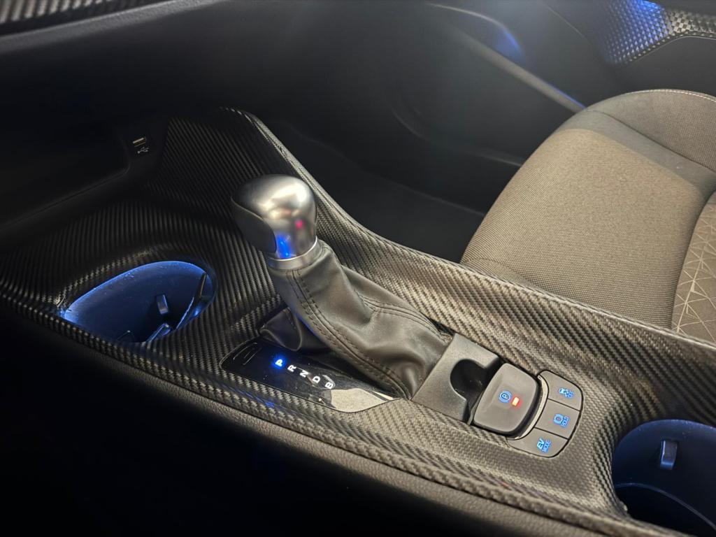 Toyota C-hr 1.8 hybrid business plus