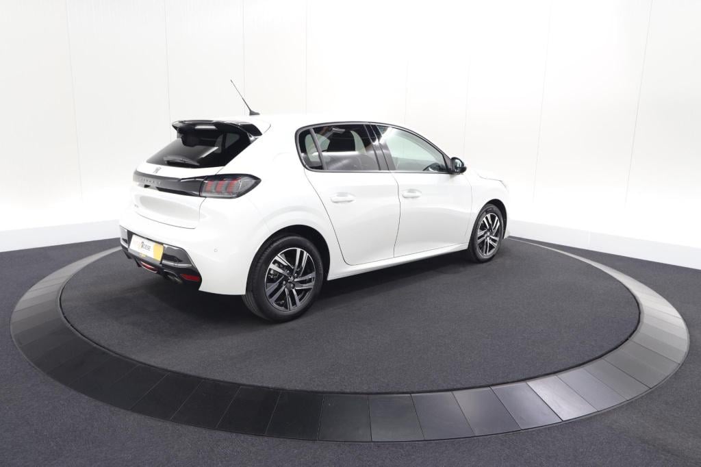 Peugeot 208 puretech 130 eat8 allure pack | adaptieve cruise control | navi