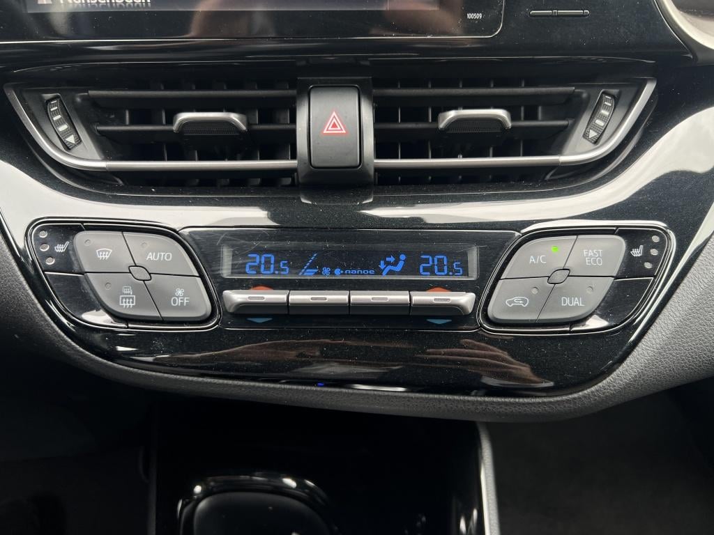 Toyota C-hr 1.8 hybrid executive | trekhaak |