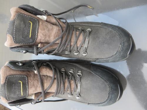 Te  Koop  Schoenen    25  euro