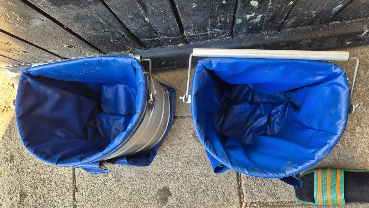 2 professionele aluminium plukemmers / plukmanden