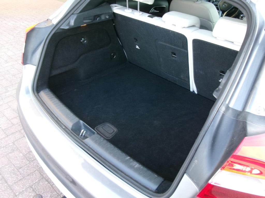 Mercedes-Benz Gla-klasse 200 automaat, cruise.contr., panoramadak, leer