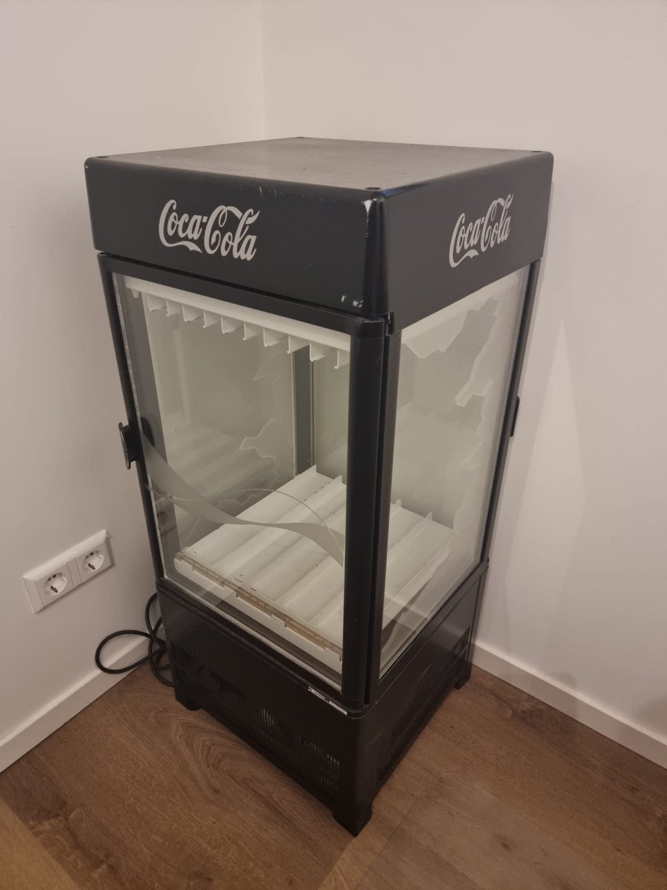 Drankenkoelkastje - GERESERVEERD