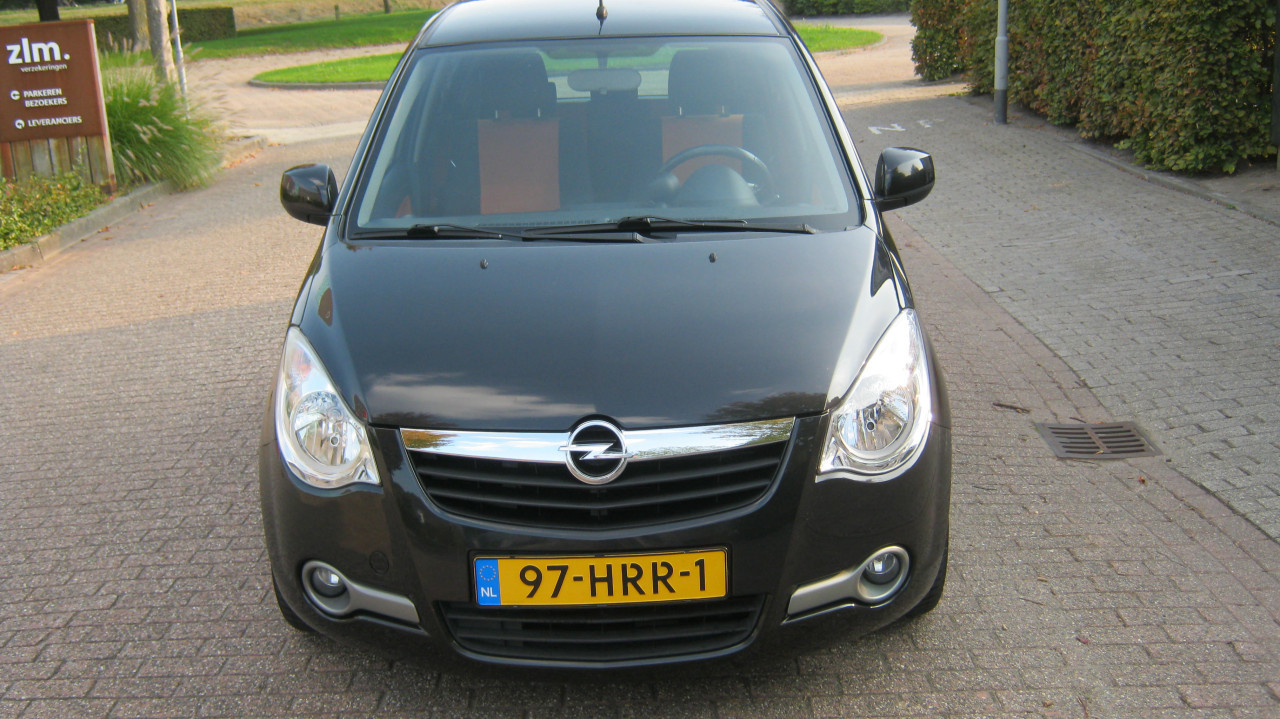 TE KOOP AGILA 1.2 16V UIT 2009 VOOR 1950 EURO