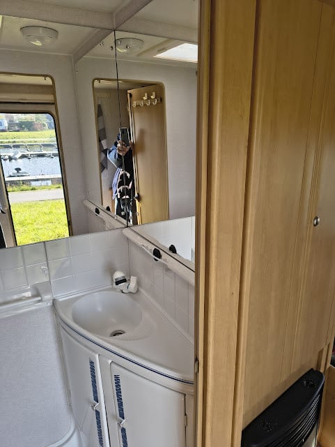 Caravan Swift Toscane 390 + Mover + Voortent