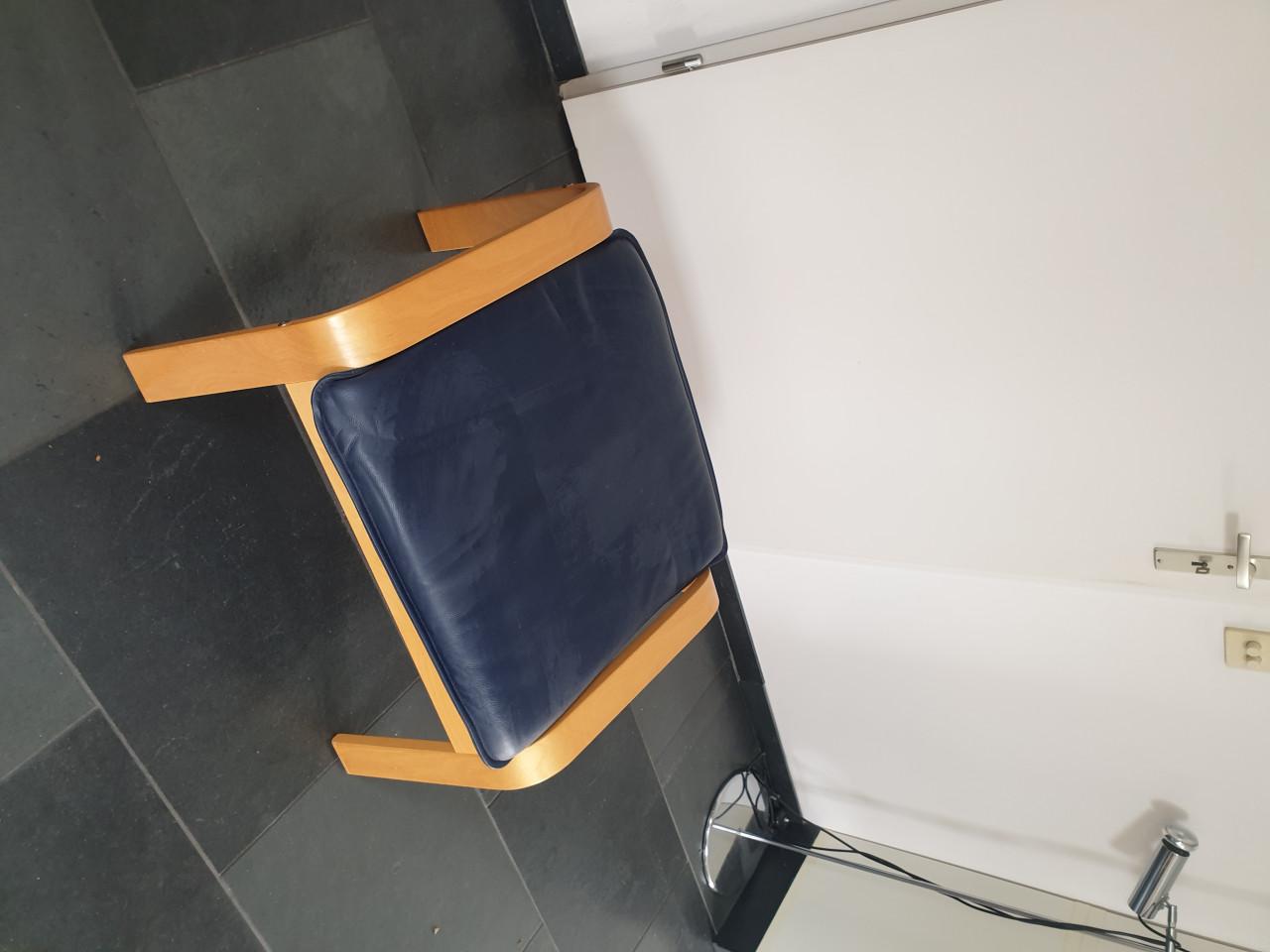 Poang fauteuil met voetenbank Leer