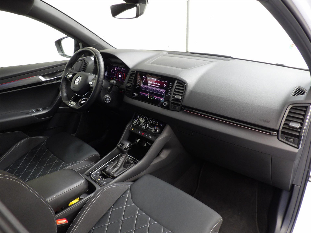 Skoda Karoq 1.5 tsi greentech act150pk sportline business