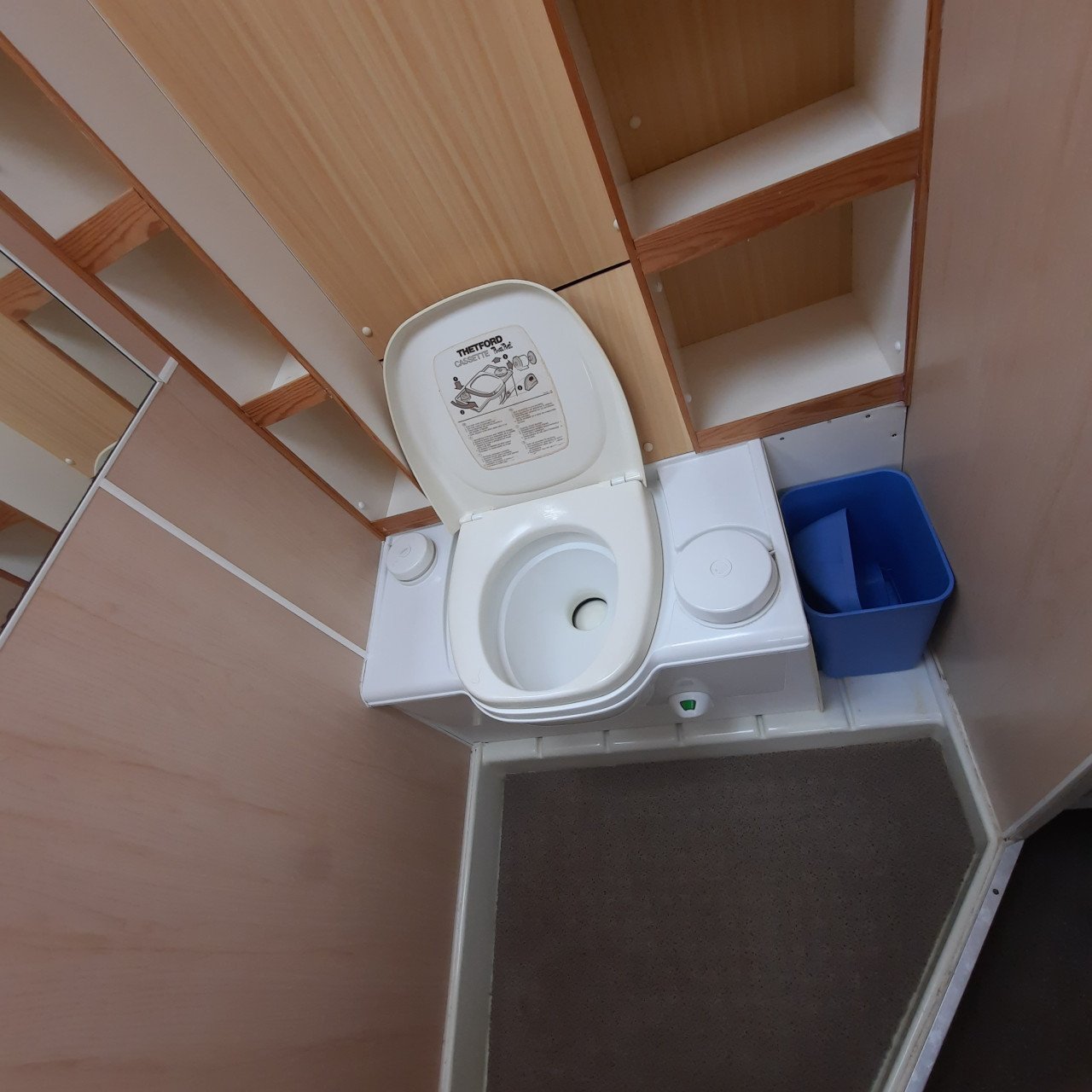 Tec Weltbummler 430 4 persoons met voortent en luifel