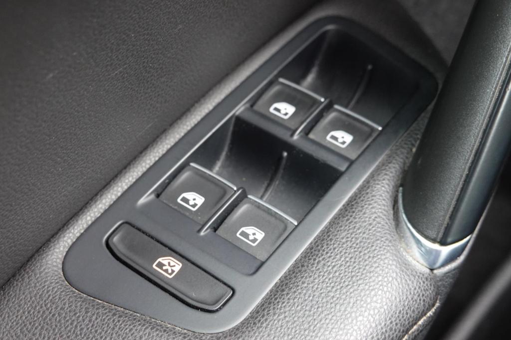 Volkswagen Golf 2.0 tsi r 4motion