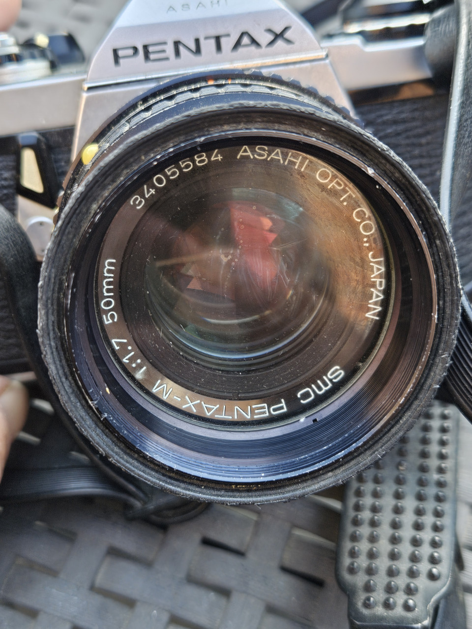 Analoge werkende Pentax asahi ME spiegelreflexcamera....