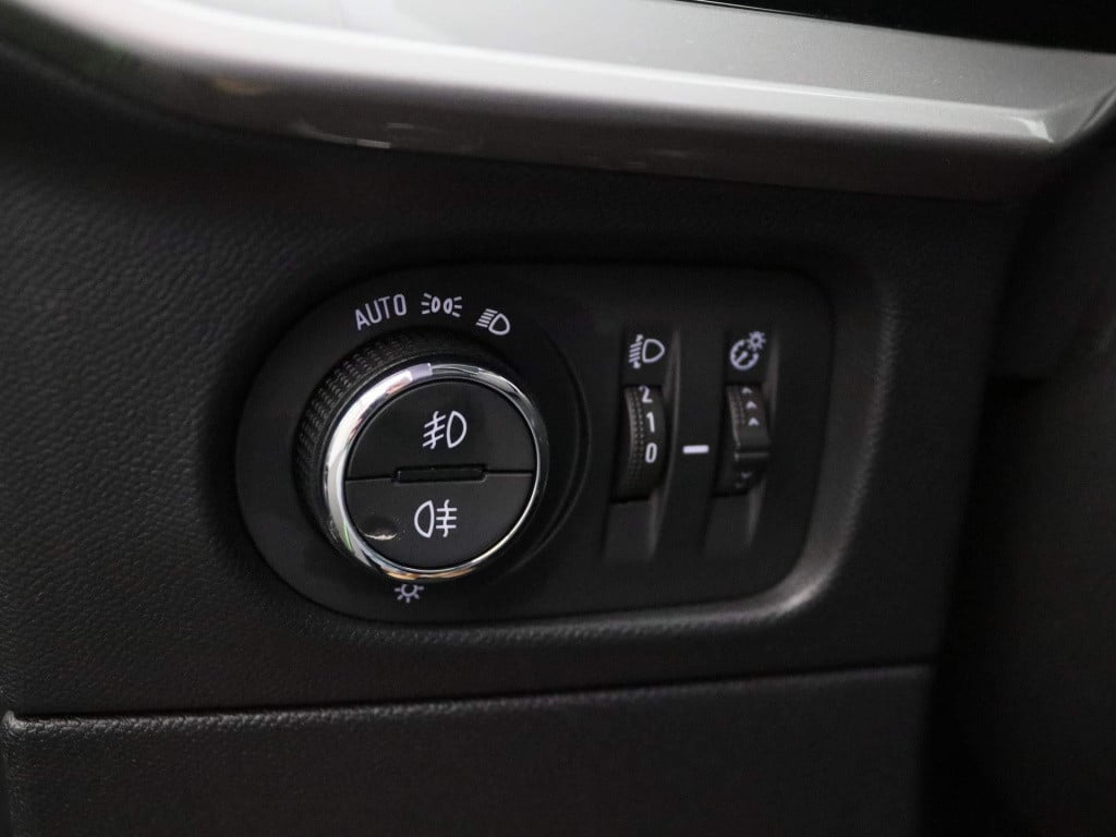 Opel Mokka-e elegance 50-kwh | navi | ecc | pdc | cam | lmv |