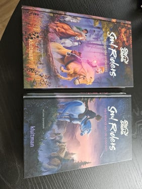 2 boeken: Soul Riders. deel 1 en 2