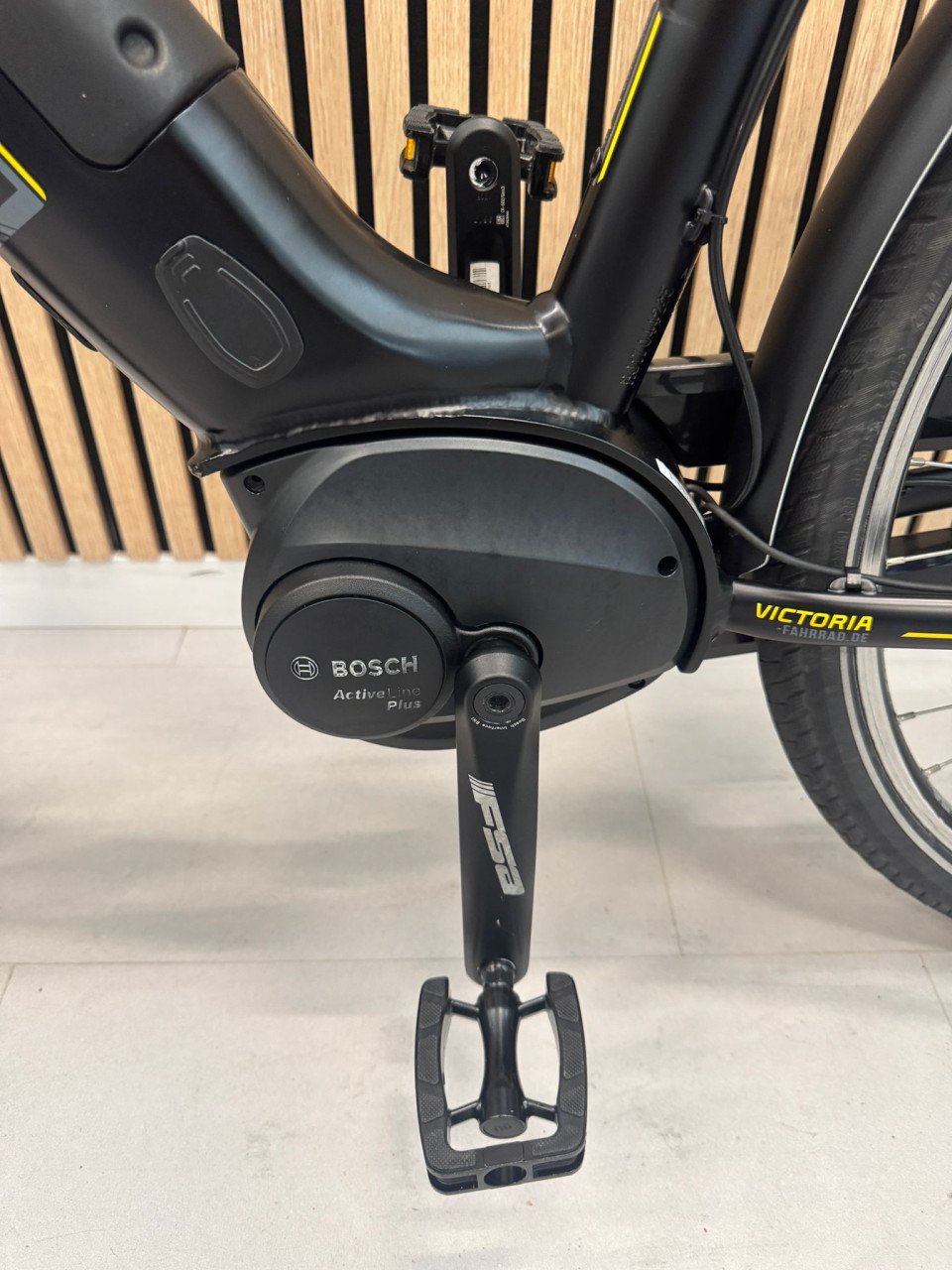 Victoria E-Trekking 11.4 Bosch Active Line Plus 51CM 500Wh