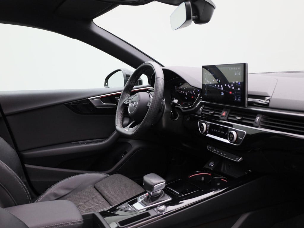 Audi A5 sportback 35 tfsi s edition competition | automaat  | panorama dak 