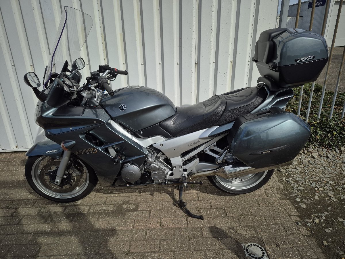 Yamaha FJR1300, zeer complete toerbuffel
