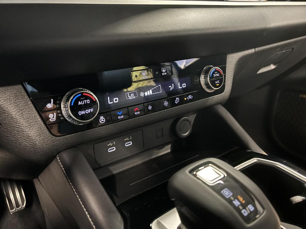Mitsubishi Outlander 2.4 phev instyle