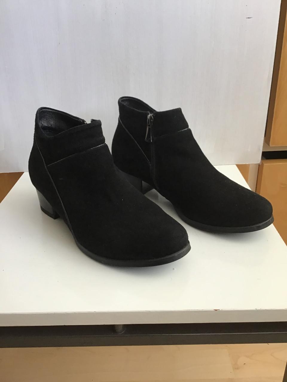 Enkellaarsjes Footnotes zwart