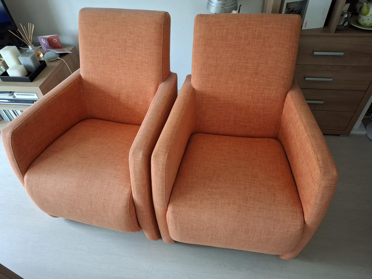 Vrolijk gekleurde fauteuils