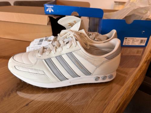 Adidas trainer LT