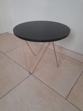 Bijzet tafeltje 35 doorsnede en 31 hoog (in goede nette staat )