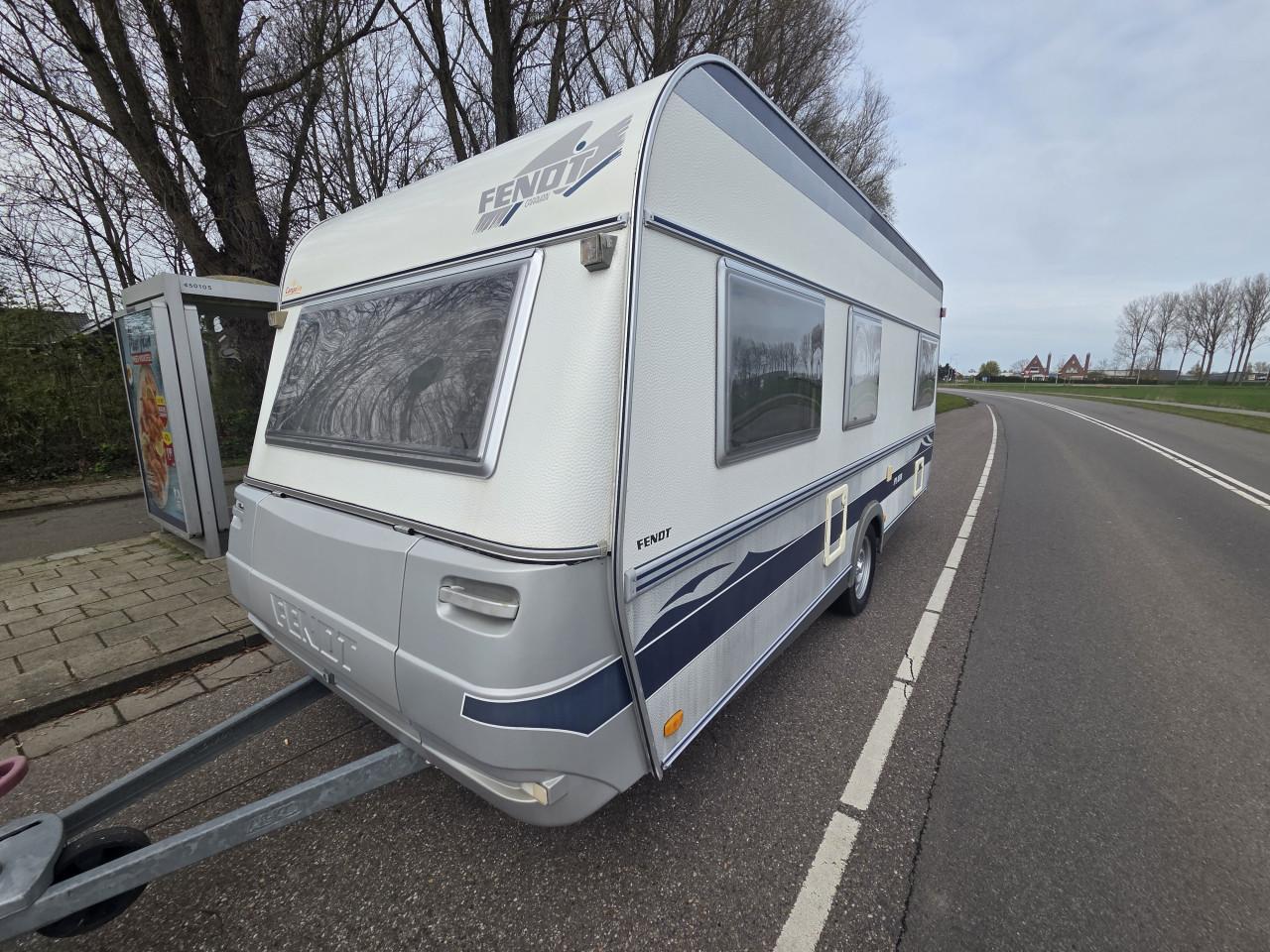 Fendt platin 470 met isabella voortent