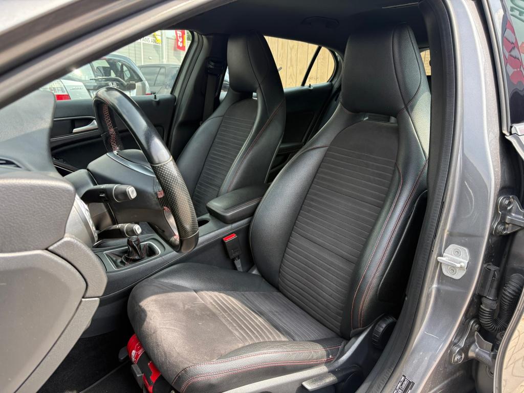 Mercedes-Benz Gla-klasse 180 prestige