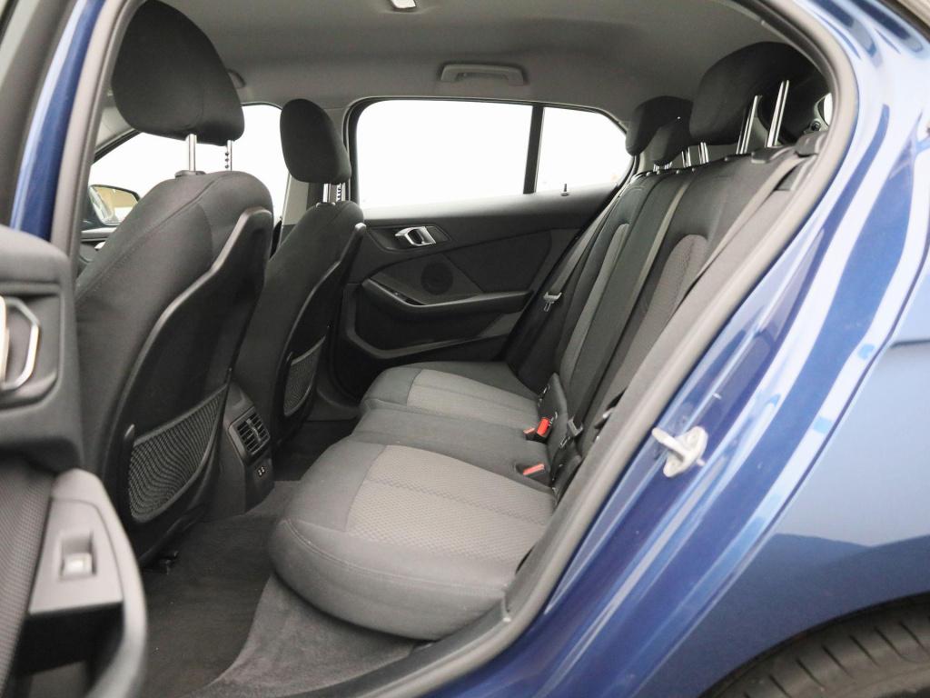 BMW 1 Serie 116i business edition | digitaal dashboard | keyless | stoelver