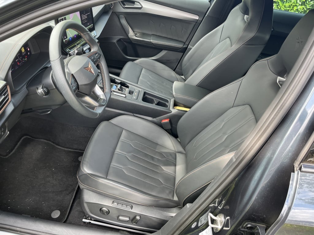 Cupra Formentor 1.4 e-hyb copper ed.
