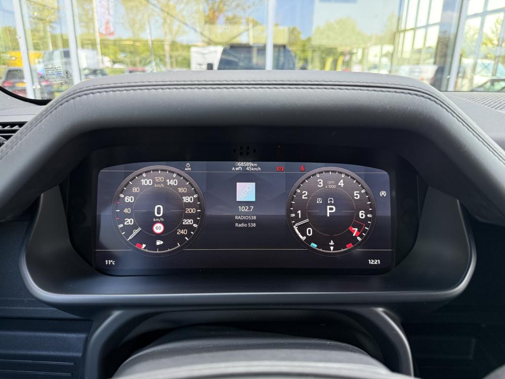 Land Rover Defender 5.0 p525 110 v8 urban | commercial | full option | mill