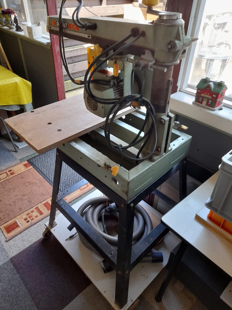Zaagmachine DeWALT