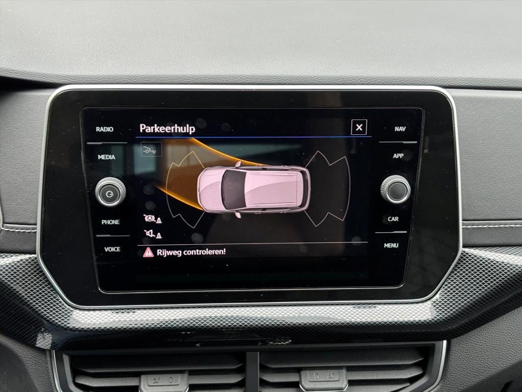 Volkswagen T-cross 1.5 tsi 150pk dsg-7 r-line| trekhaak|navi| |camera| led 