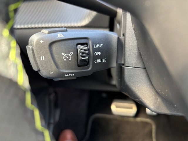 Peugeot 208 gt pack ev 50kwh 136pk/12%bytelling+btw | 3-fase navigatie | cr