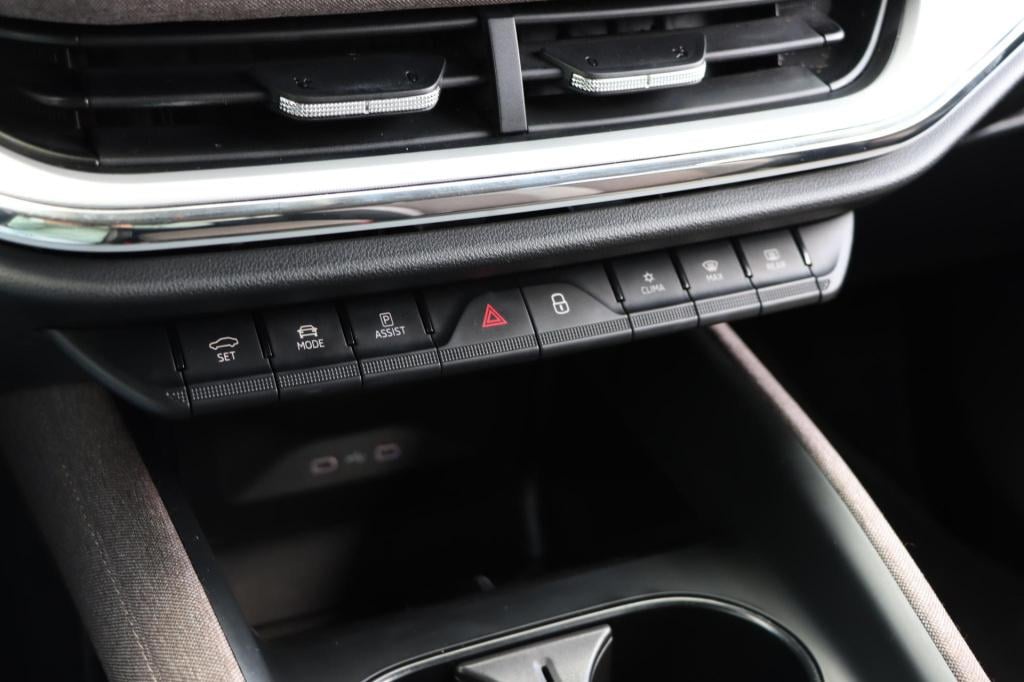 Skoda Enyaq Iv 60 first edition 180pk