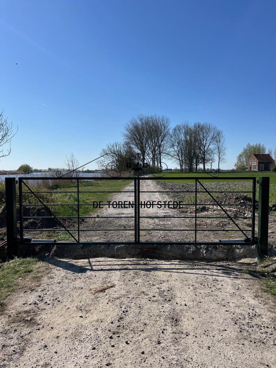 Tuinpoorten - Hekwerken - Inrijpoorten, eigen ontwerp is mogelijk.