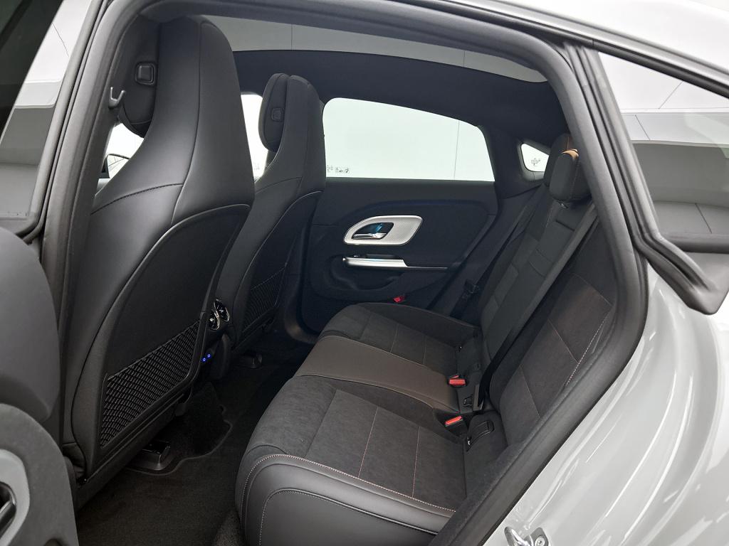 Mercedes-Benz Cla 200 business solution amg 58 kwh | premium pakket | night