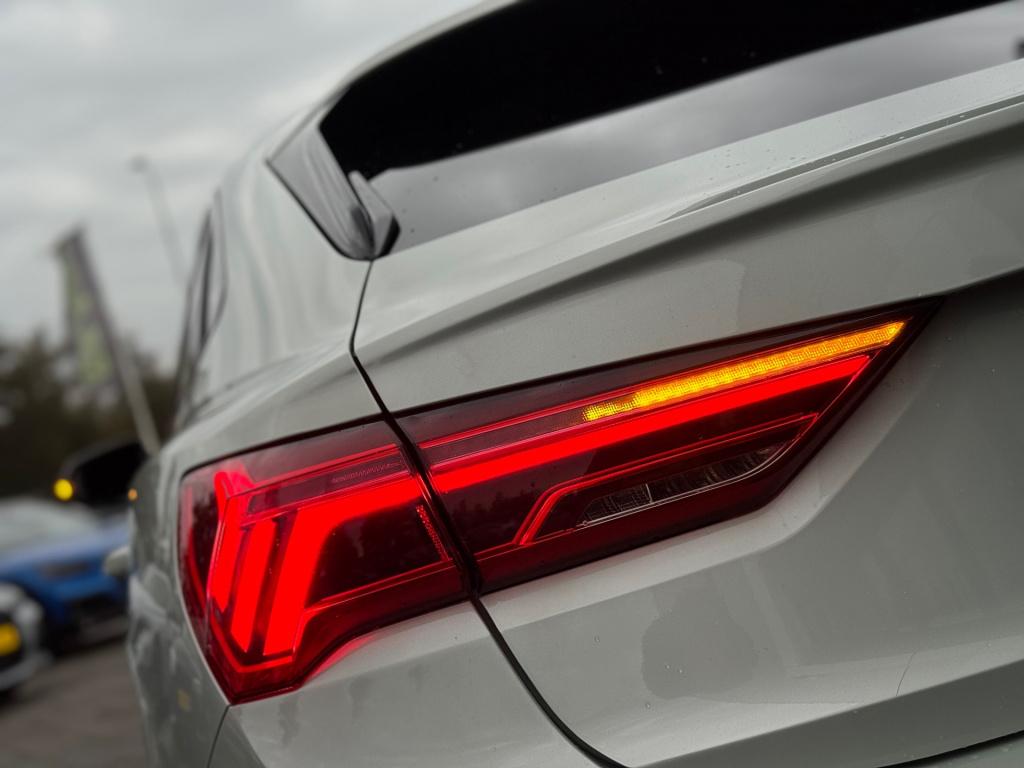 Audi Q3 sportback 45 tfsi quattro s-line * keyless * matrix led * adaptive 