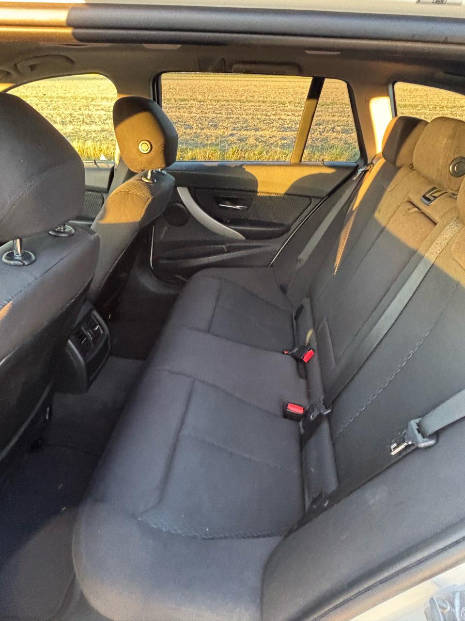 Nette bmw 320i (F31)