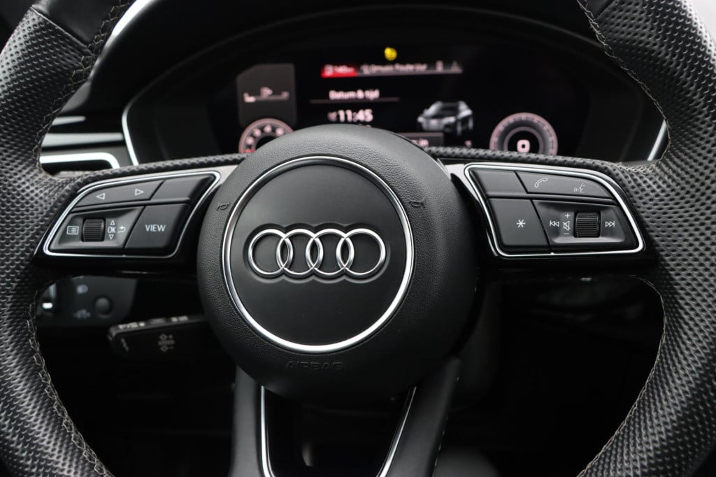 Audi A4 avant 35 tfsi 150pk s tronic s edition competition