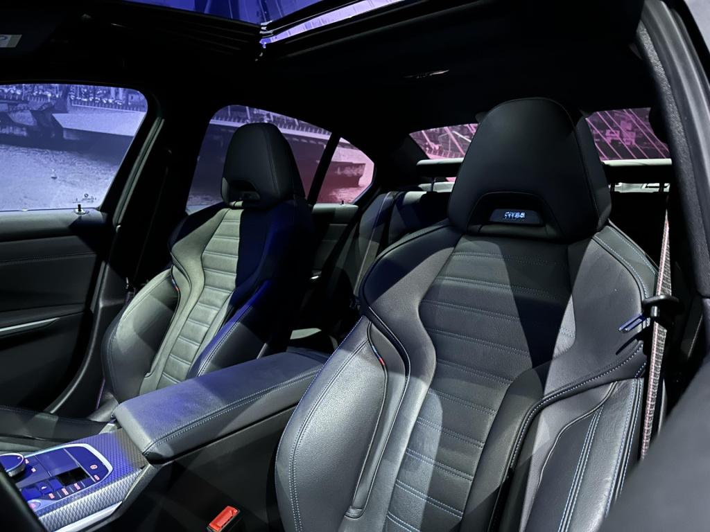 BMW 3-serie 330i m-sport *competitionstoelen*schuifdak*m-sport pro*