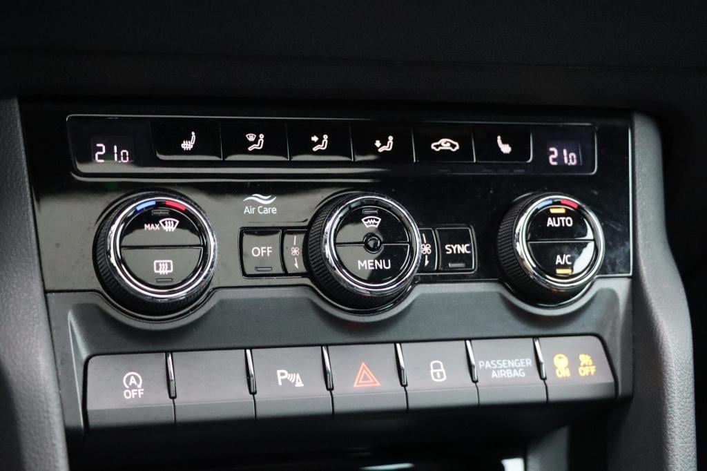 Skoda Karoq 1.5 tsi act sportline business