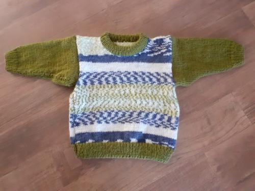 Nieuw gebreid jongenstruitje, meerkleurig voor circa 1 jaar