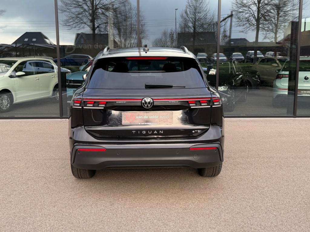 Volkswagen Tiguan 1.5 etsi life | camera | trekhaak | dode hoek | rijklaar 