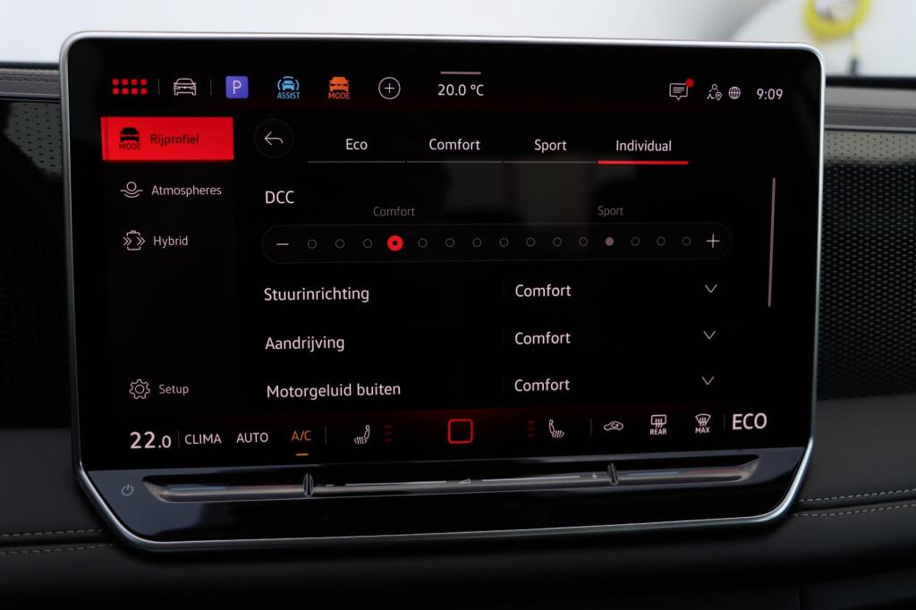 Volkswagen Tiguan 1.5 ehybrid life 204pk dsg6 | soh 98,6% |