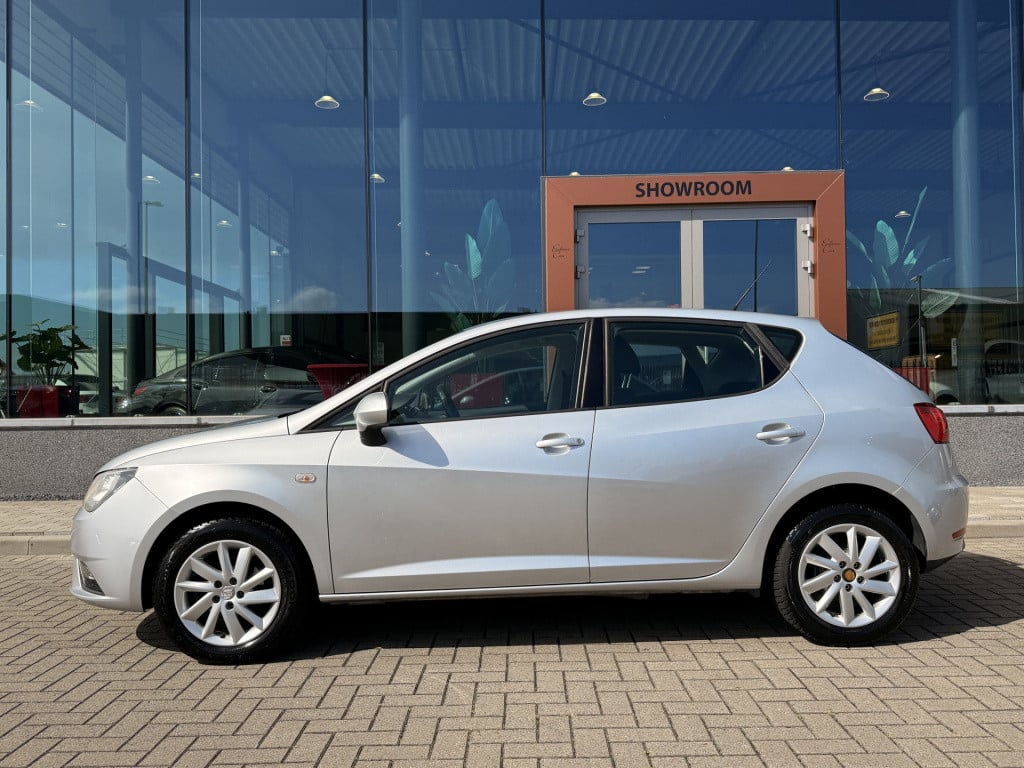 Seat Ibiza 1.2 tsi style | cruise | airco | 15 inch velgen |