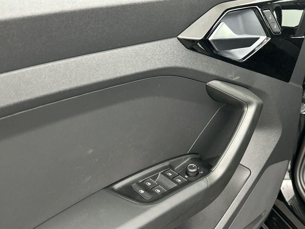 Audi A1 Sportback s edition 25 tfsi 70 kw / 95 pk sportback 7 versn.