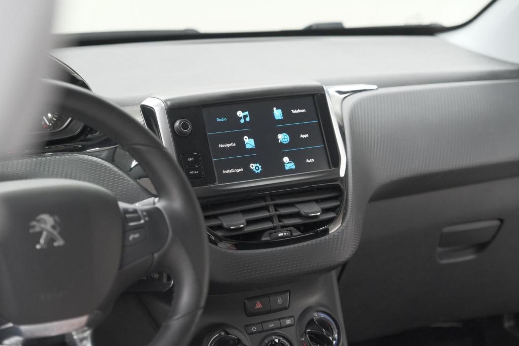 Peugeot 208 puretech 82 signature | parkeersensoren | apple carplay | navig