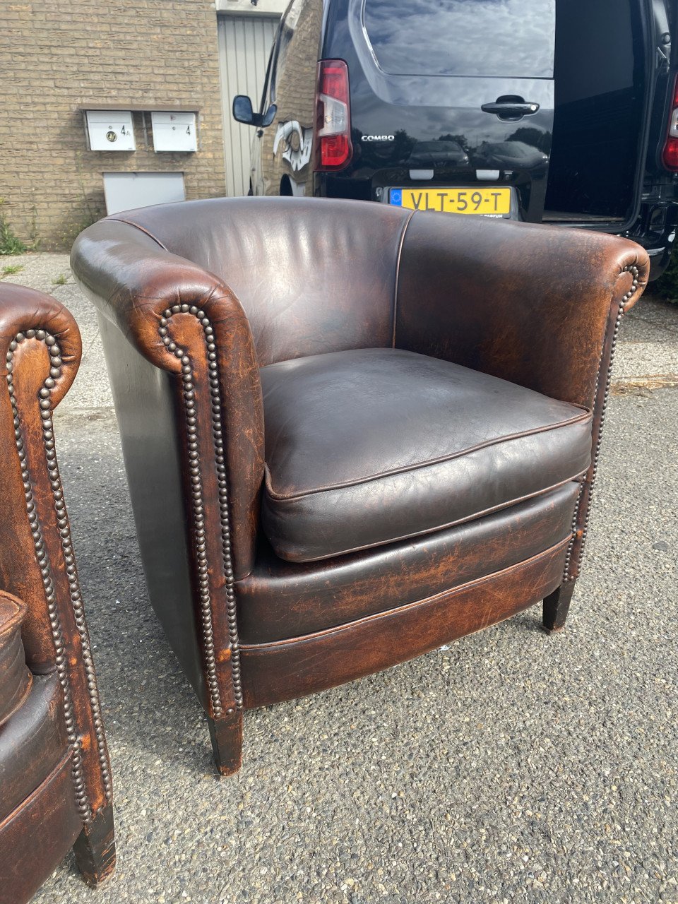 Bendic set 2 clubchairs schapenleren fauteuils