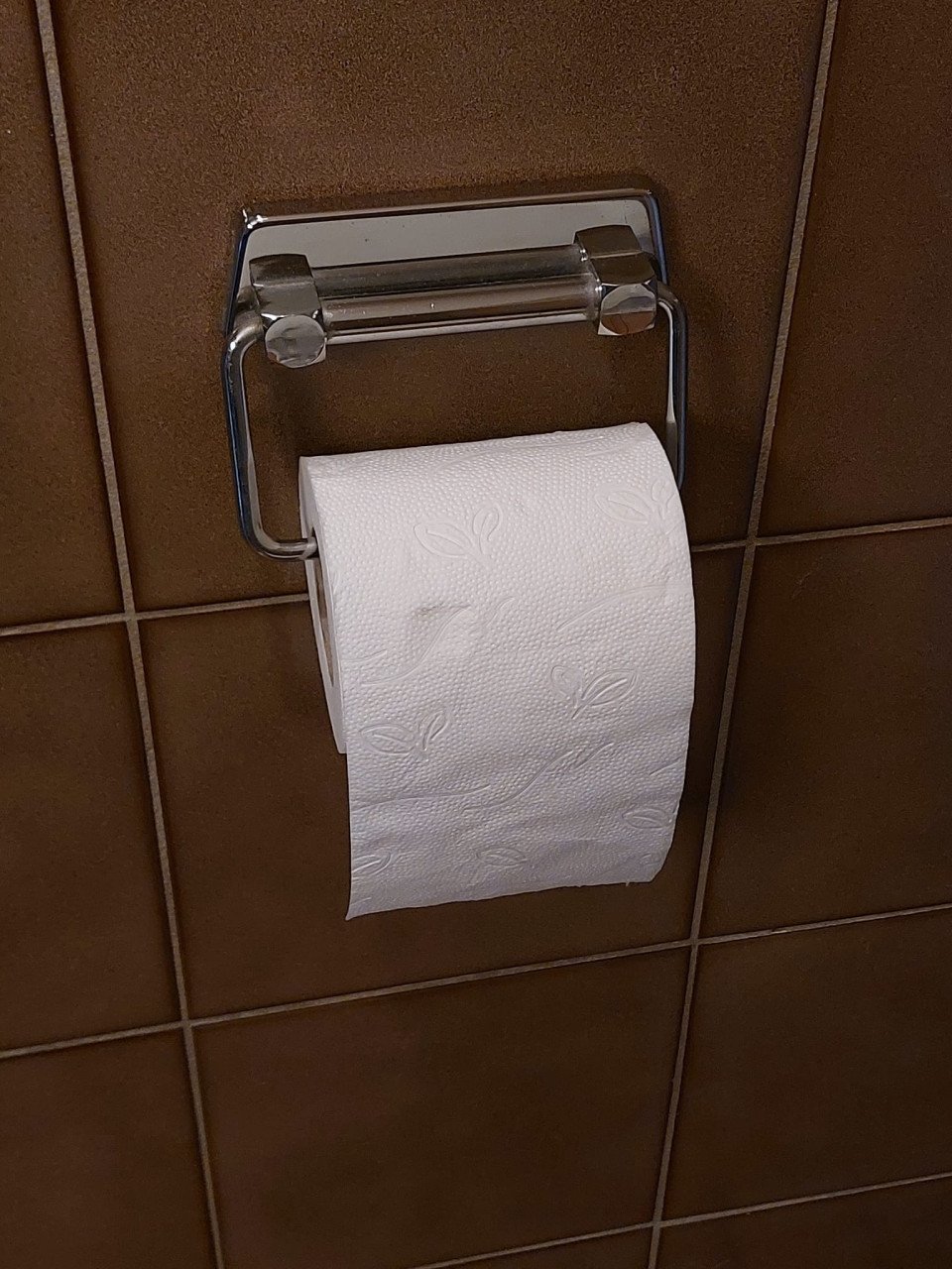 Douche accessoires: hoekplateau, handdoekrek, wandbeugel