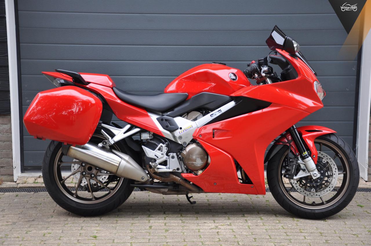 Honda VFR 800 F ABS koffers, handvatverwarming