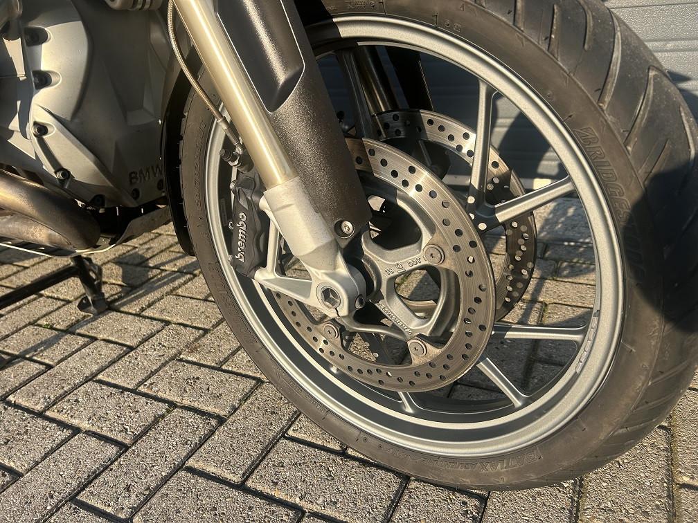 BMW R1200GS LC uit 2014 met 86dkm, full option, kofferset, rijklaar €8950,-